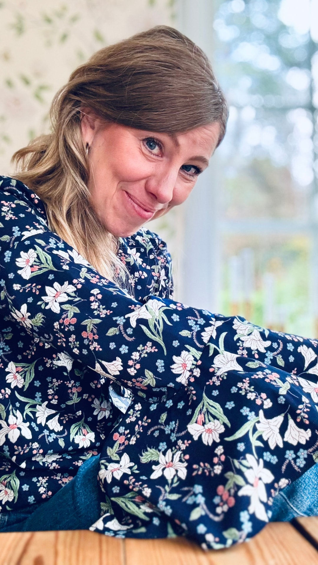 Åsa, the host of Solängens Lillstuga